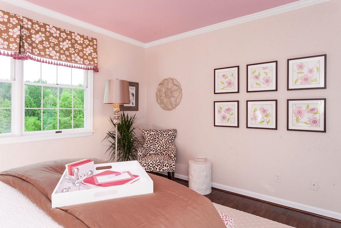 Цвет Dulux 20YY 83/063 (розоватый) в интерьере спальни (фото)