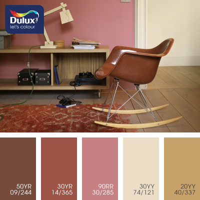 Цвет Dulux 30YR 14/365 (бордовый) в интерьере спальни (фото)
