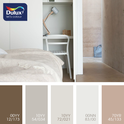 Цвет Dulux 10YY 54/034 (мягкий белый) в интерьере гостиной (фото)