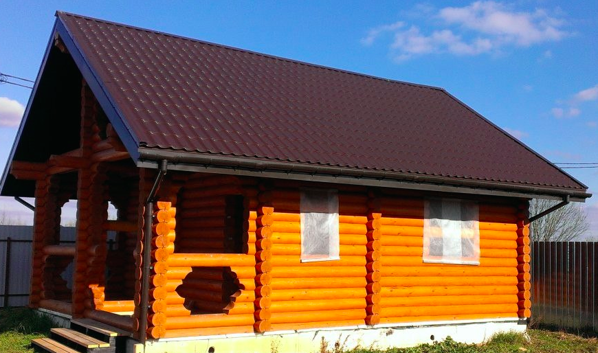 Фото фасада деревянного дома, покрашенного Пинотексом Классик, 175 Орегон